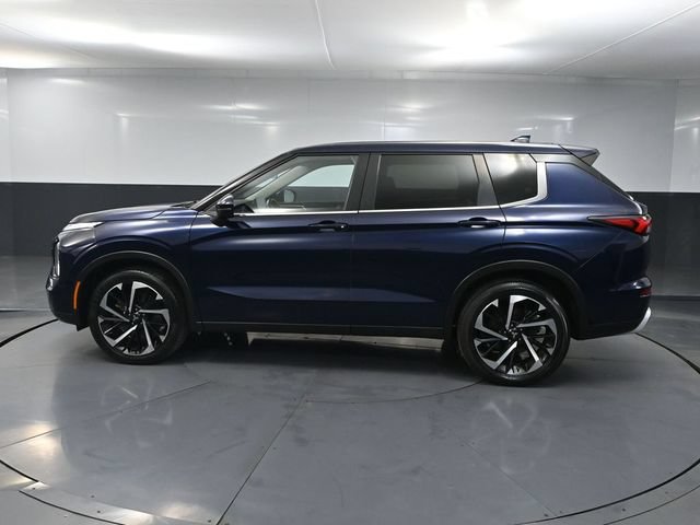 Used 2024 Mitsubishi Outlander SE AWD/4WD image 6