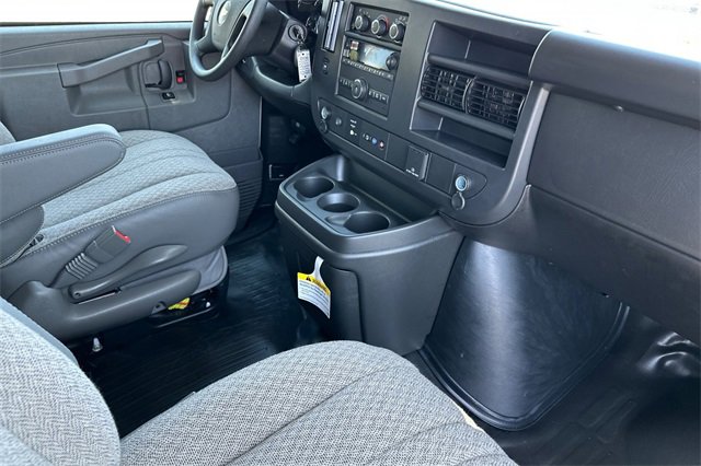 New 2025 Chevrolet Express 2500 Work Van w/ Driver Convenience Package image 19