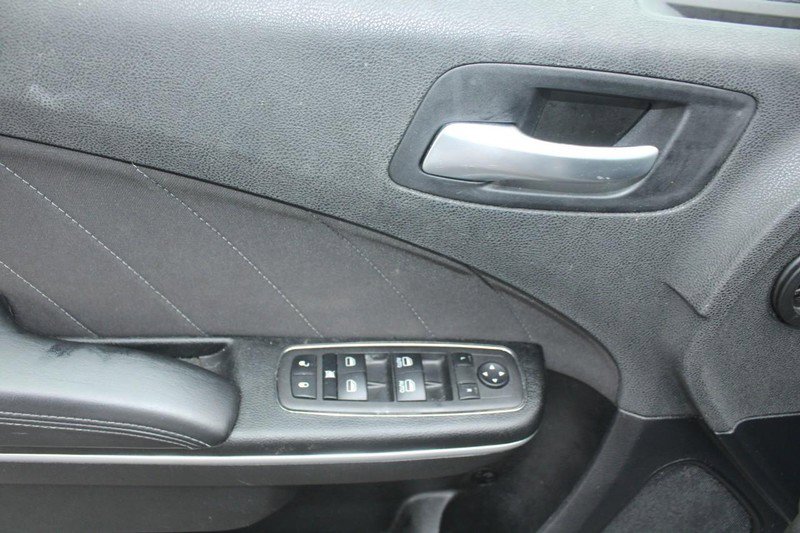 Used 2023 Dodge Charger SXT image 9