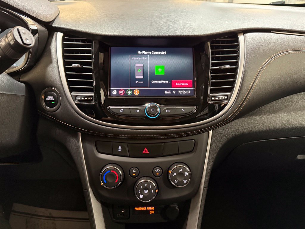 Used 2022 Chevrolet Trax LT w/ LT Convenience Package AWD/4WD image 9