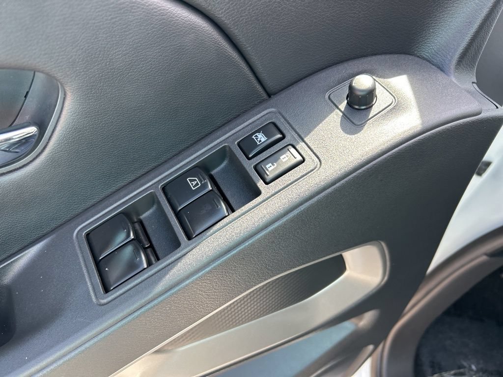 Certified 2025 Nissan Frontier SV AWD/4WD image 21
