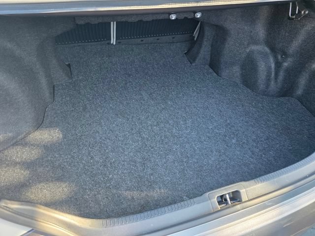 Used 2012 Toyota Camry LE FWD image 15
