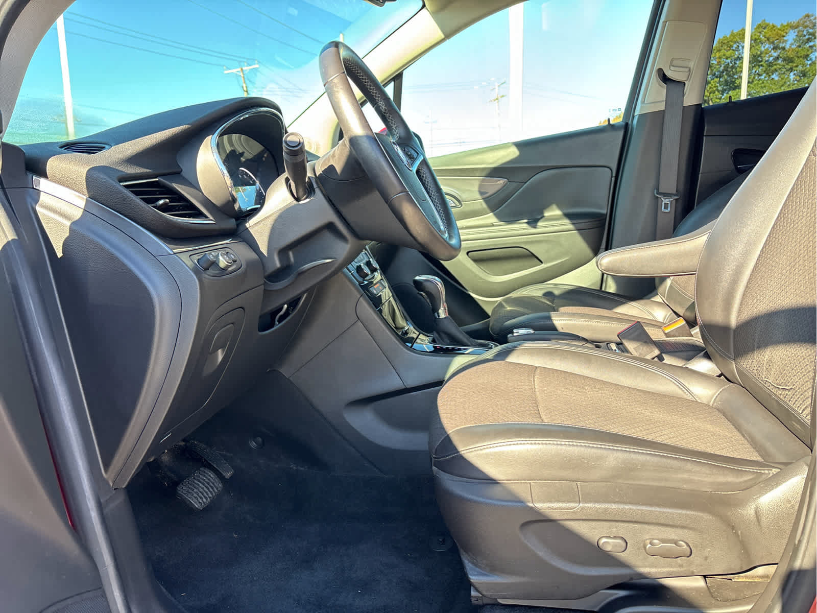 Certified 2018 Buick Encore Preferred AWD/4WD image 8