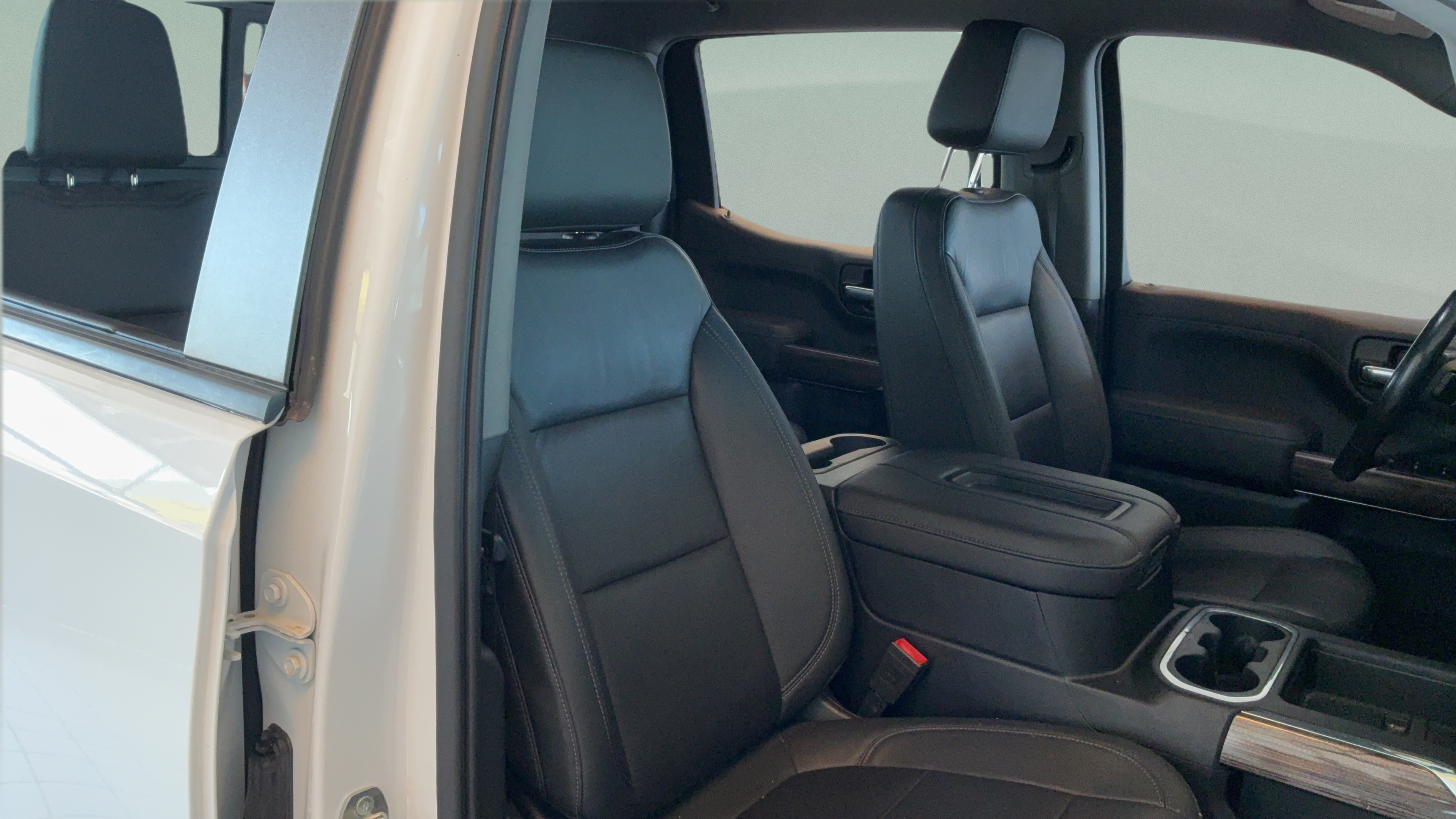 Used 2021 Chevrolet Silverado 1500 LT Trail Boss w/ Convenience Package II AWD/4WD image 35