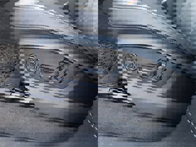 Used 2025 Audi Q8 Premium w/ Convenience Package image 15