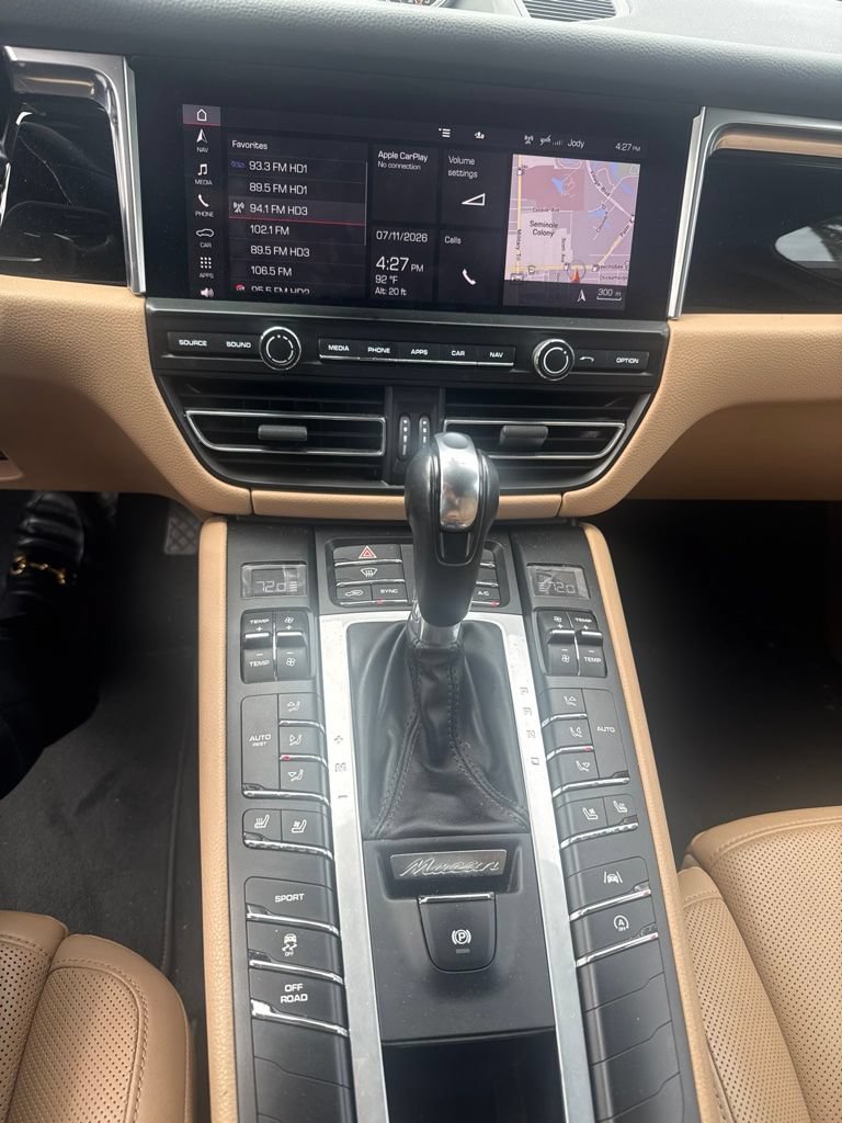 Used 2020 Porsche Macan AWD/4WD image 6