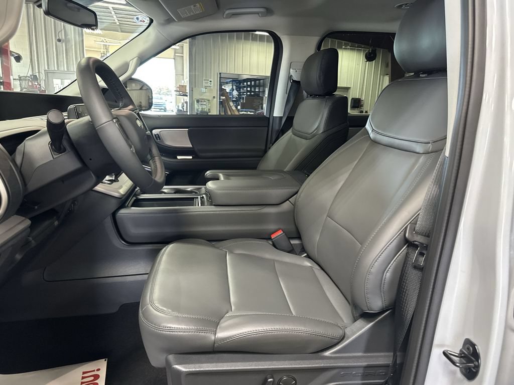 New 2026 Ford Expedition Active AWD/4WD image 12