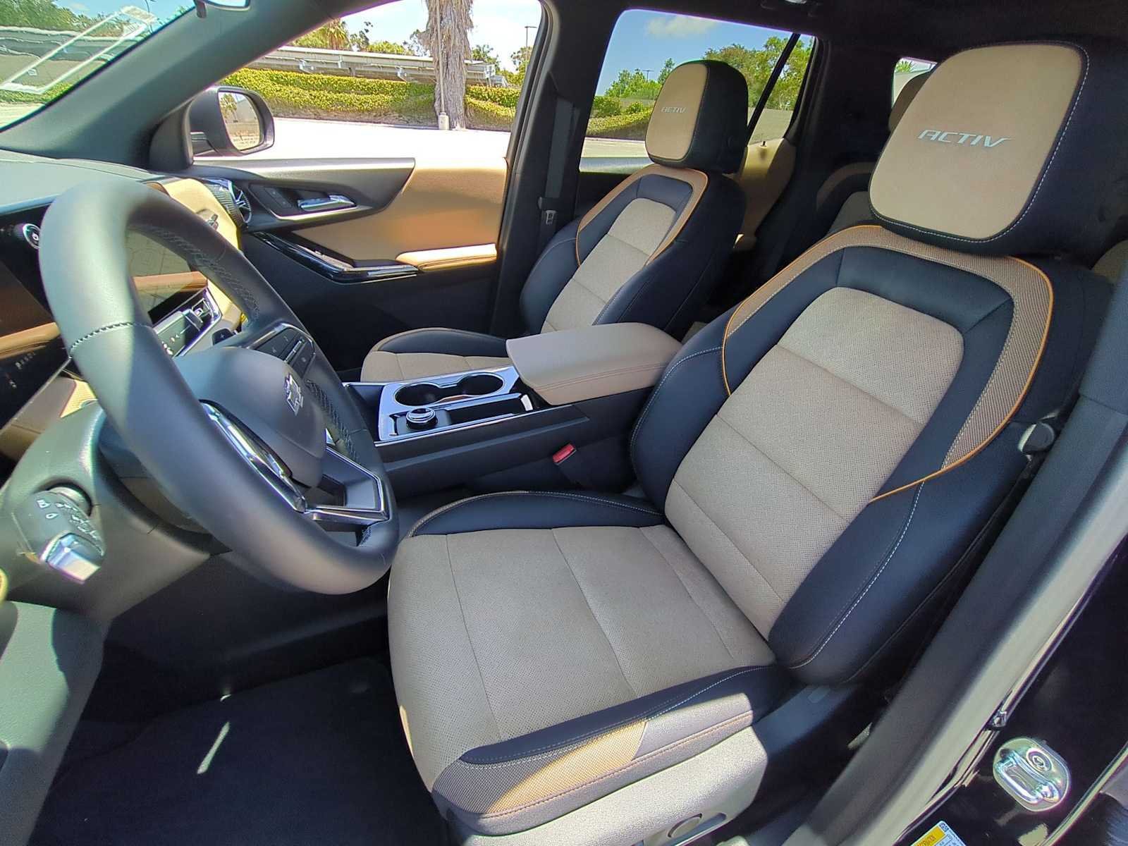 New 2026 Chevrolet Equinox ACTIV w/ Convenience Package III AWD/4WD image 24
