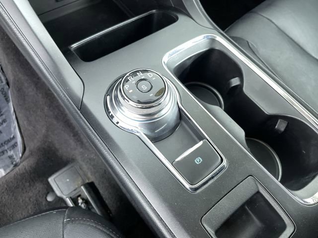 Used 2017 Ford Fusion Titanium image 32