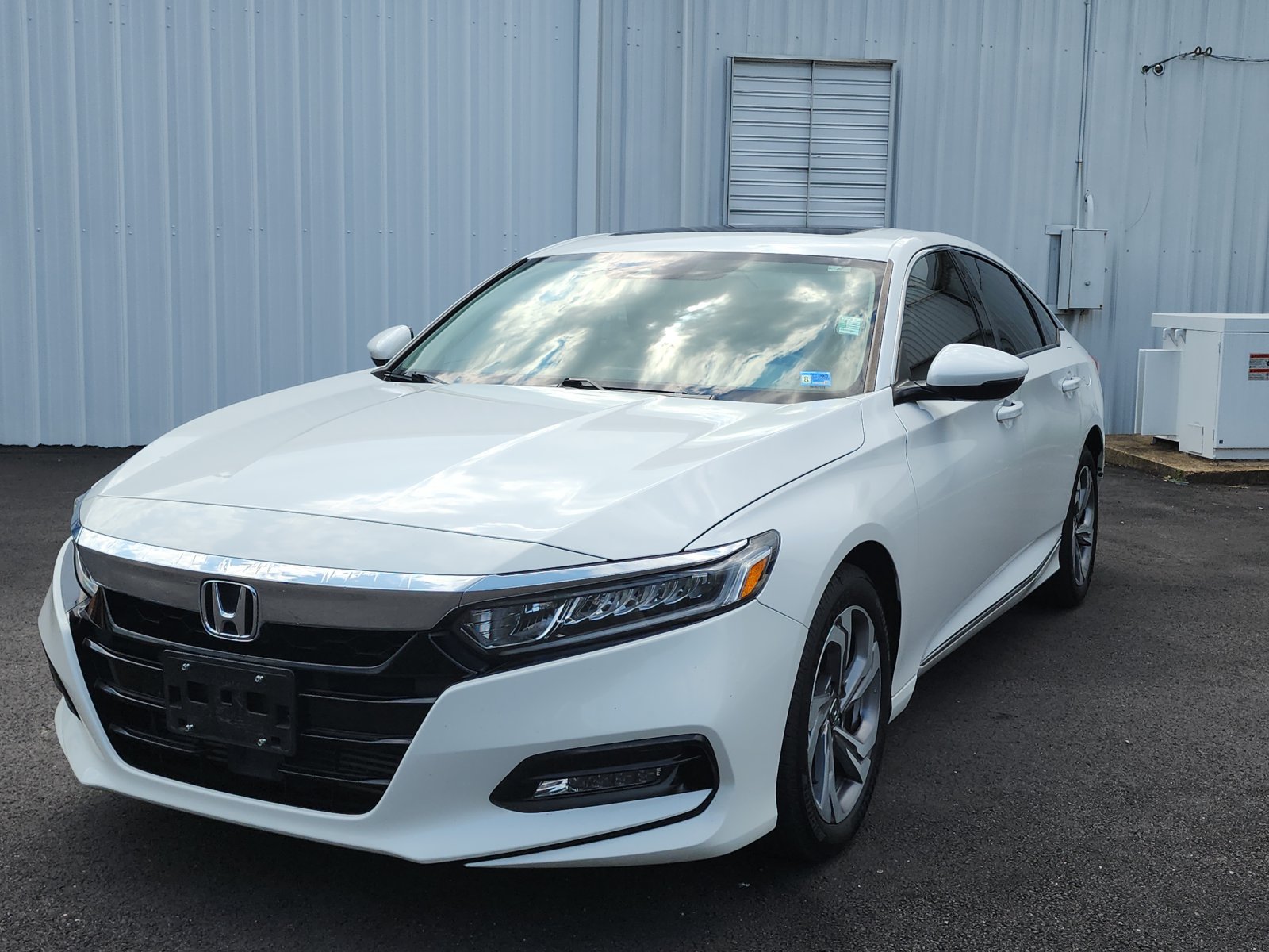 Used 2019 Honda Accord EX-L video 1