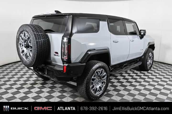 New 2025 GMC Hummer EV 3X w/ LPO, Cargo Utility Package AWD/4WD image 28