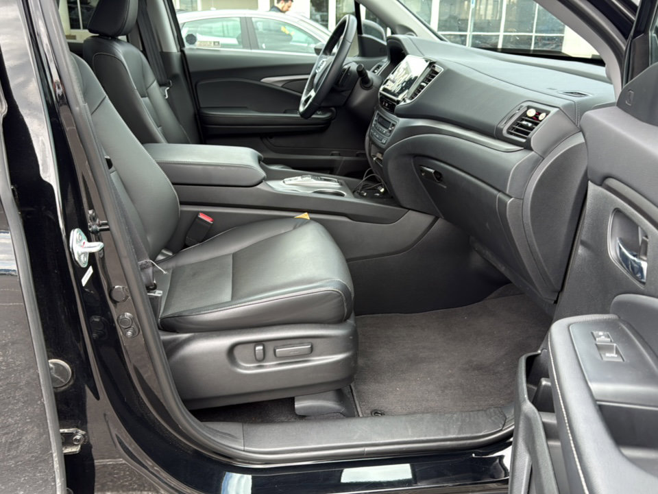 Certified 2024 Honda Ridgeline RTL image 14