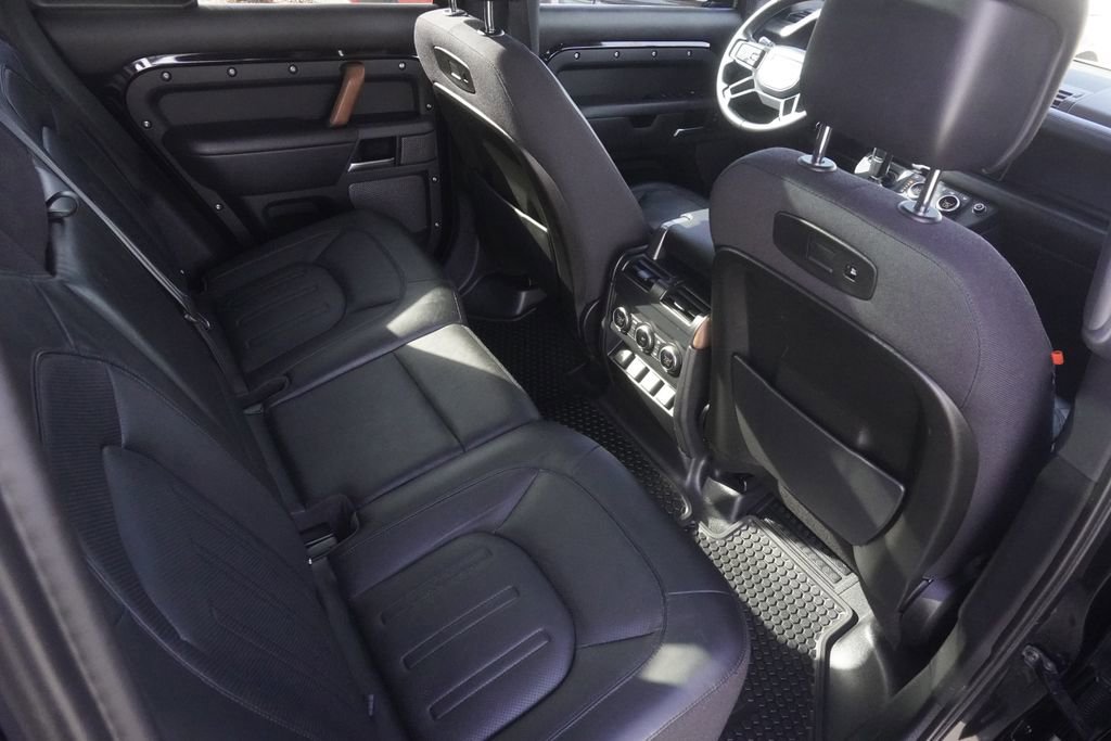 Used 2020 Land Rover Defender 110 X image 26