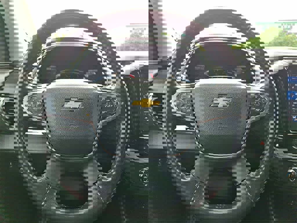 Used 2020 Chevrolet Traverse LT w/ Driver Confidence II Package image 15