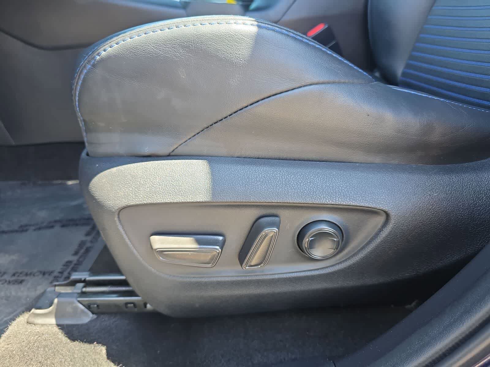 Used 2020 Toyota RAV4 XSE AWD/4WD image 18