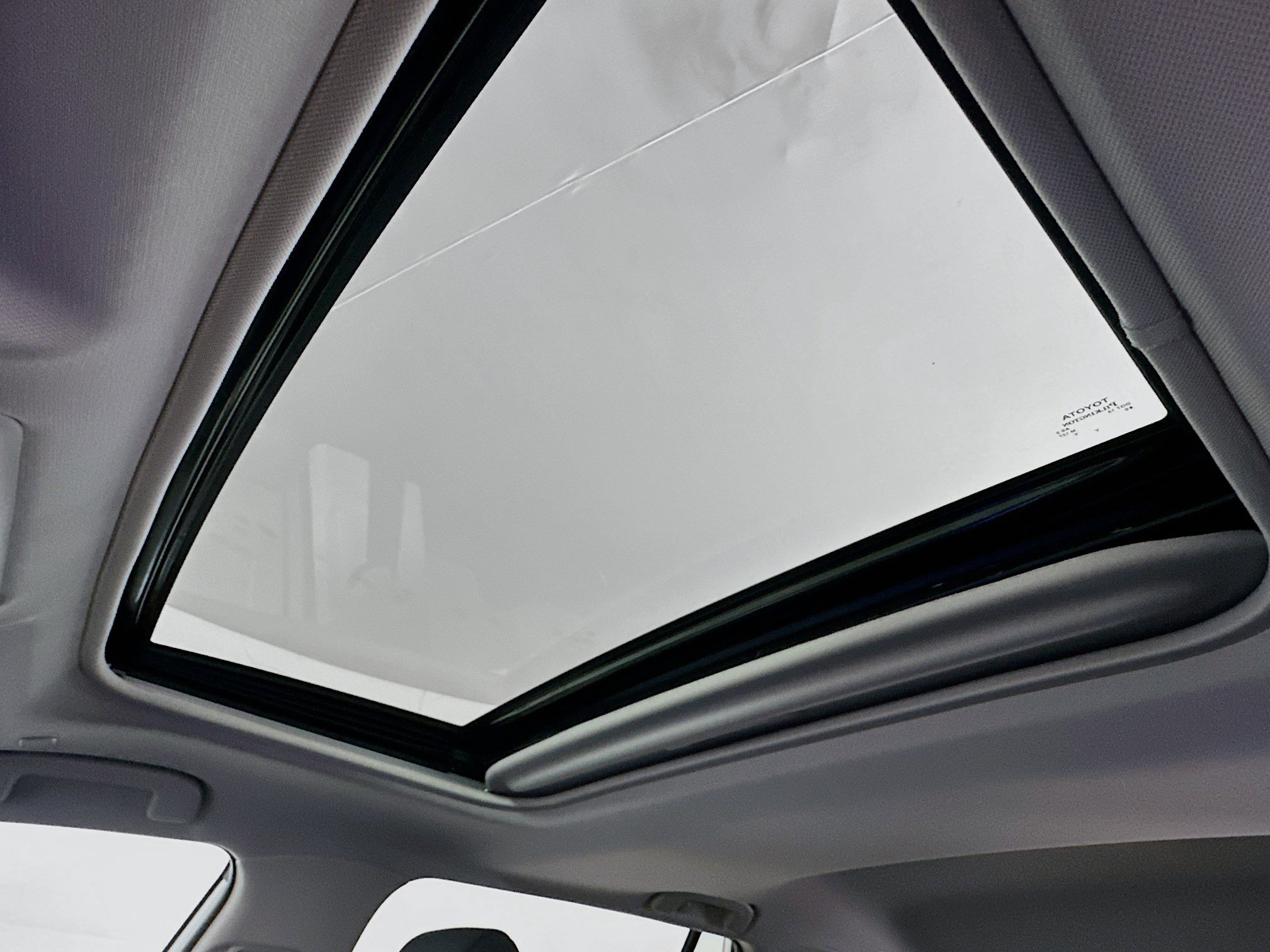 Used 2025 Toyota RAV4 XLE w/ Convenience Package image 25