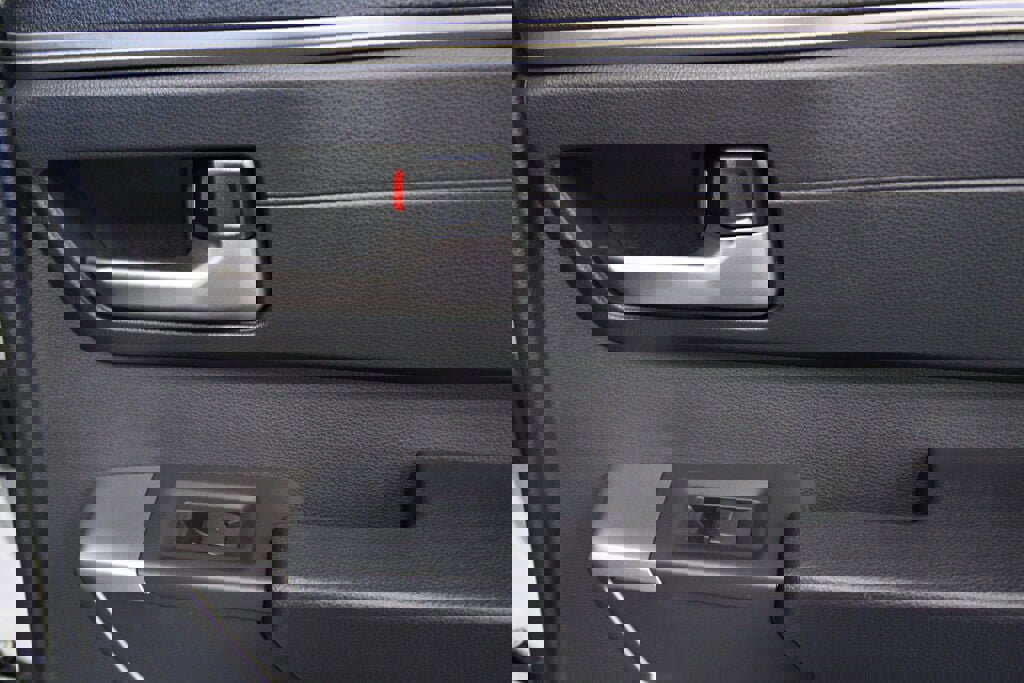 Used 2022 Toyota Tundra SR5 w/ SR5 Premium Package image 23