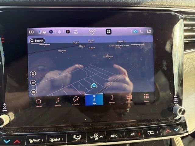 Used 2025 Jeep Wagoneer 4WD image 12