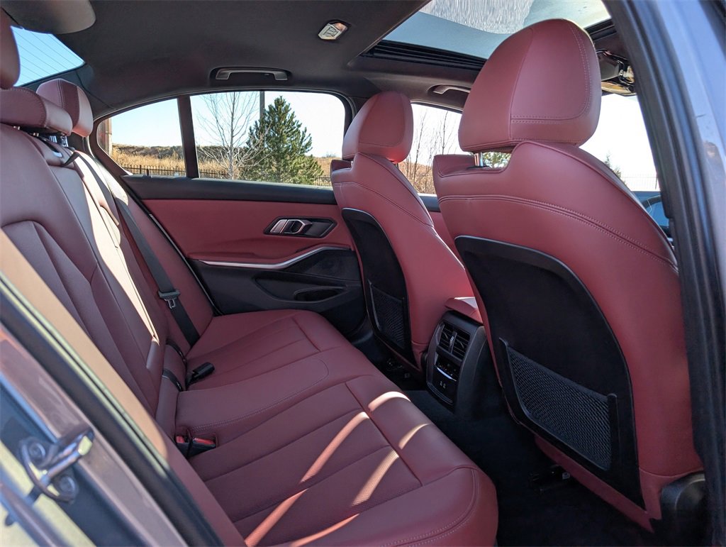 Used 2023 BMW 330i xDrive Sedan w/ Premium Package image 19