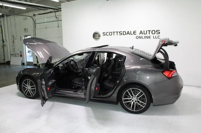 Used 2021 Maserati Ghibli S Q4 AWD/4WD image 48
