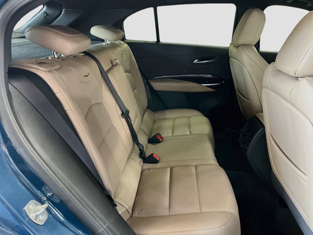 Used 2025 Cadillac XT4 Premium Luxury w/ Technology Package AWD/4WD image 29