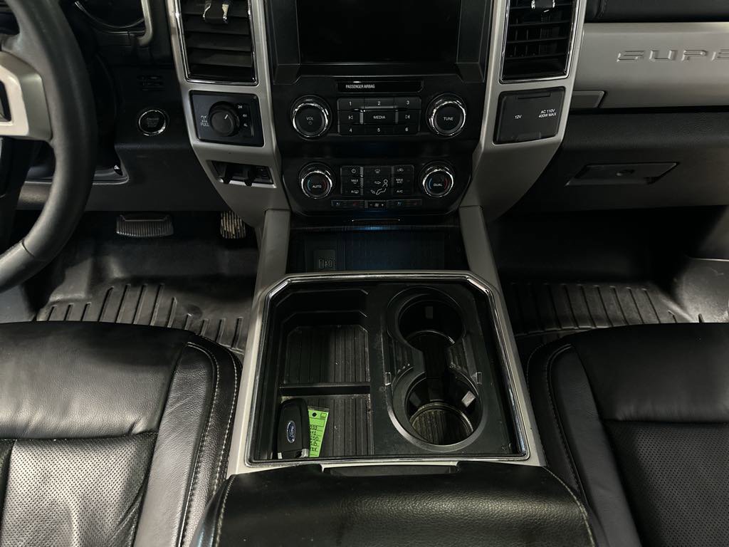 Used 2020 Ford F250 Lariat image 7