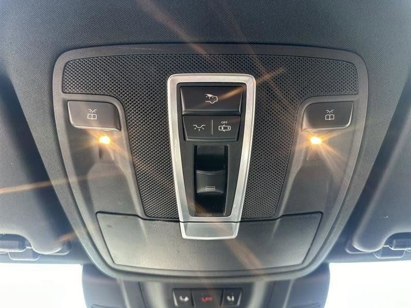 Used 2017 Mercedes-Benz GLS 550 4MATIC image 36