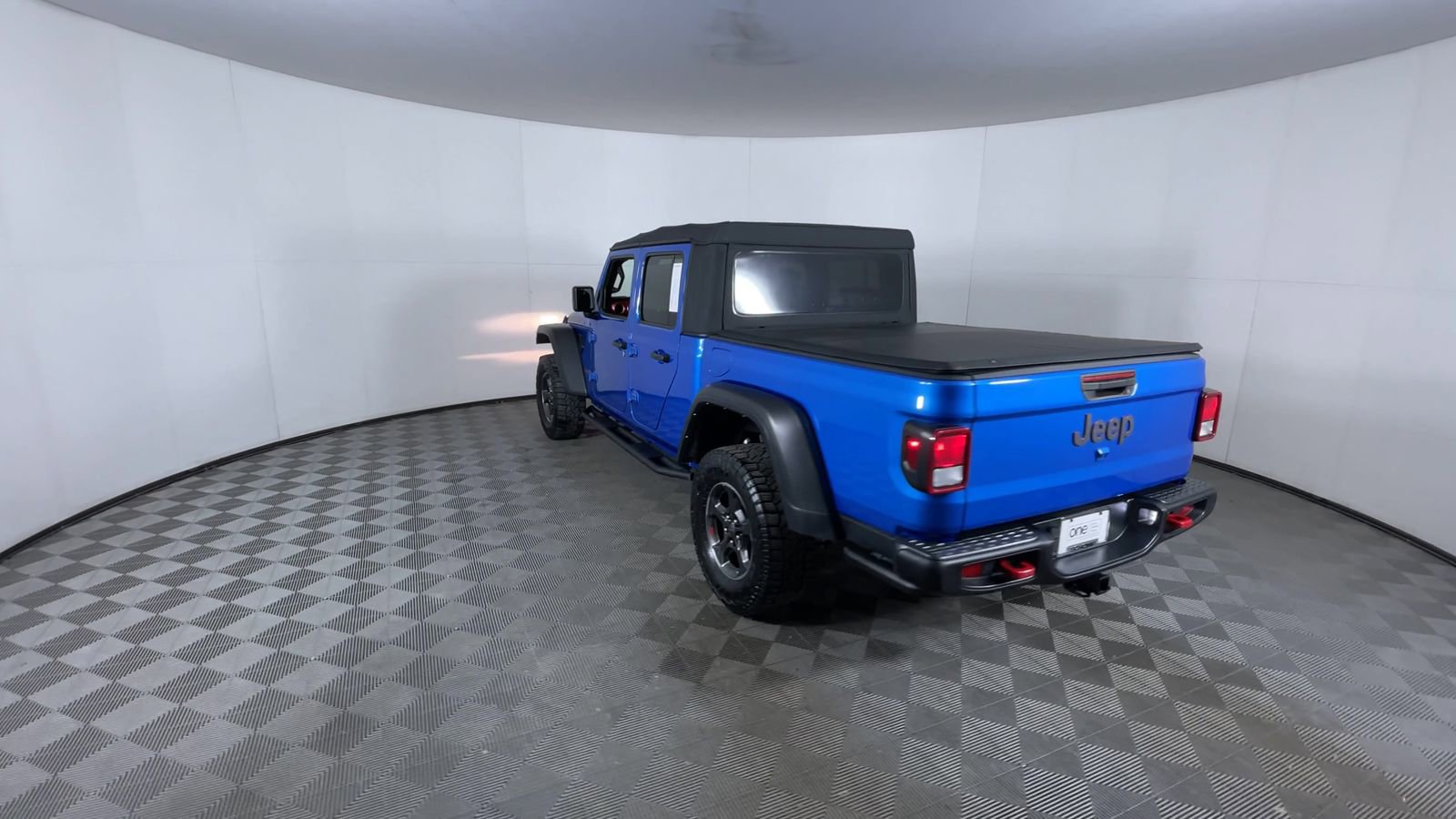 Used 2022 Jeep Gladiator Rubicon w/ Cold Weather Group AWD/4WD image 7
