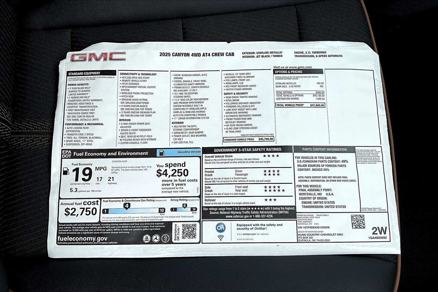 New 2025 GMC Canyon AT4 image 14