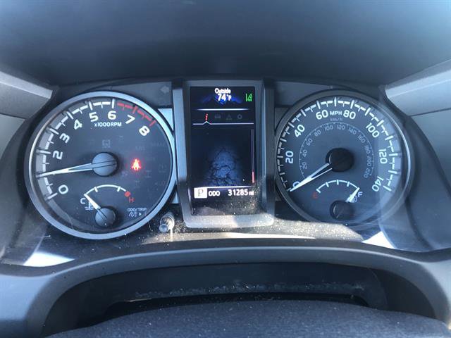 Used 2021 Toyota Tacoma TRD Sport image 11