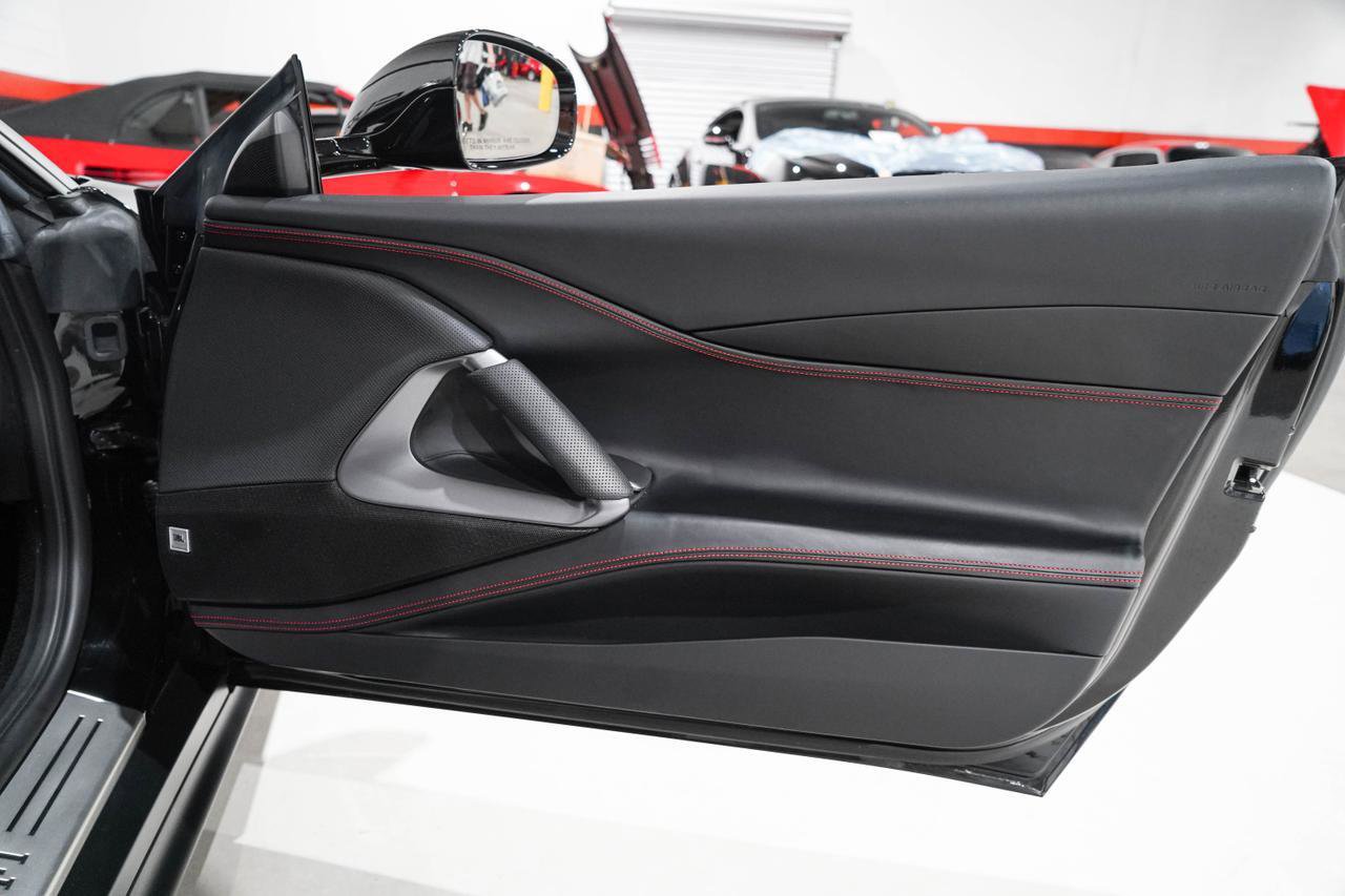 Used 2019 Ferrari 812 Superfast RWD image 20
