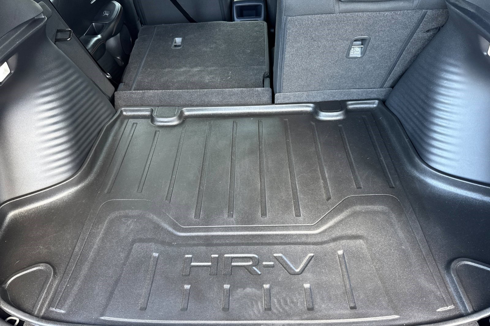 Used 2024 Honda HR-V Sport image 32