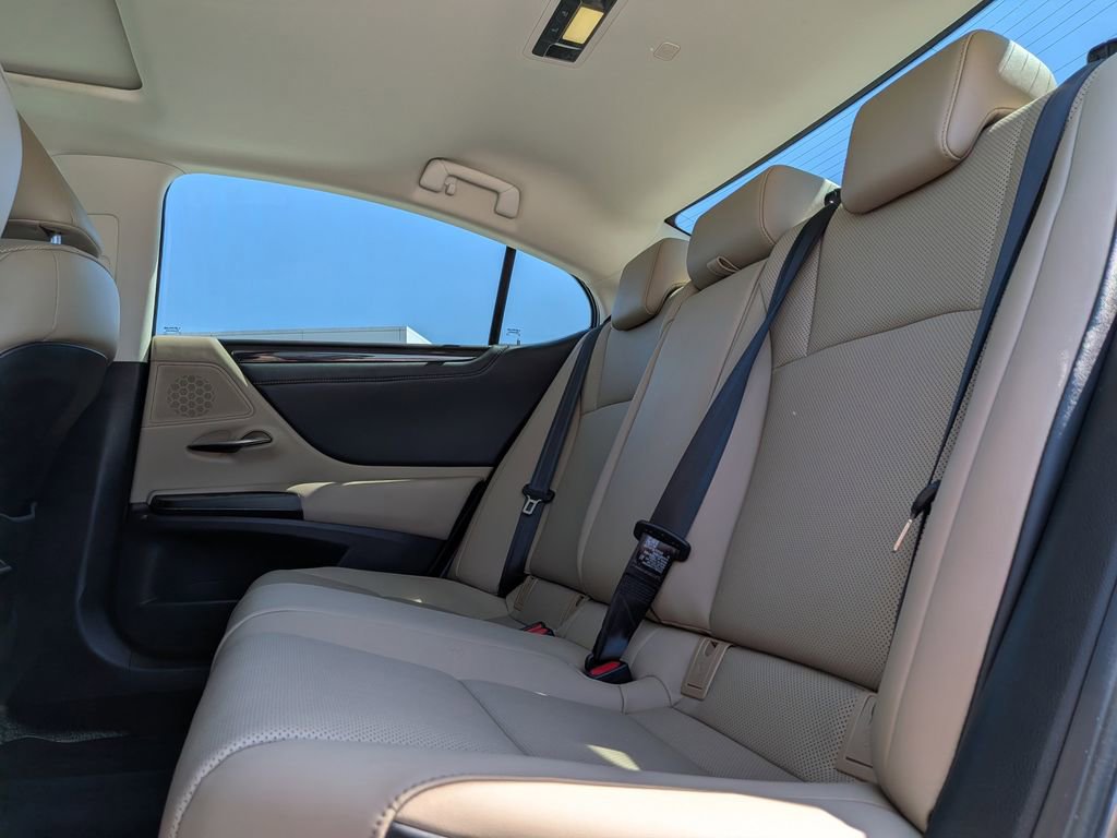 Used 2020 Lexus ES 350 w/ Premium Package image 27