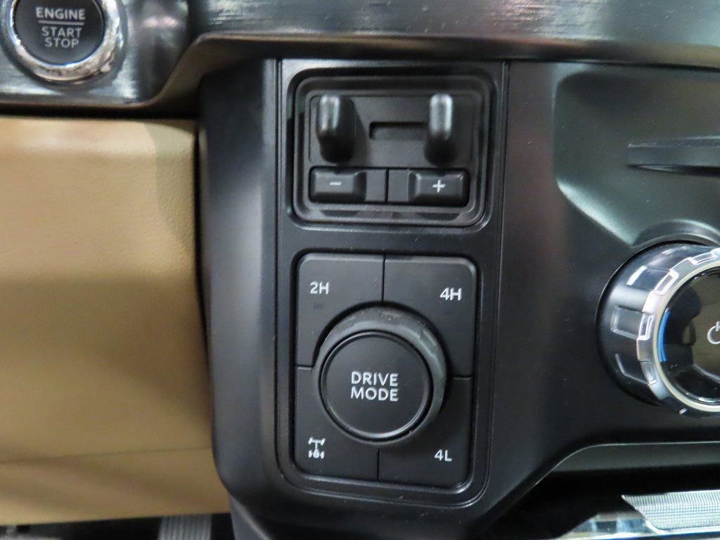 Used 2024 Ford F250 Lariat w/ Black Appearance Package AWD/4WD image 52