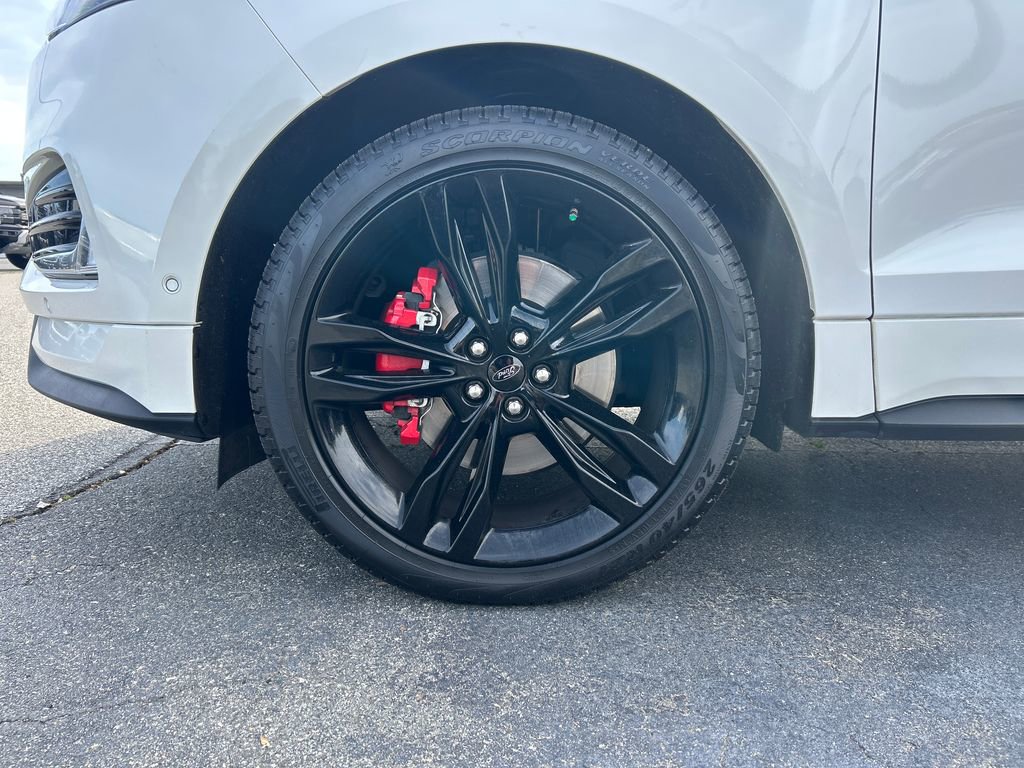 Used 2024 Ford Edge ST w/ Equipment Group 401A image 29
