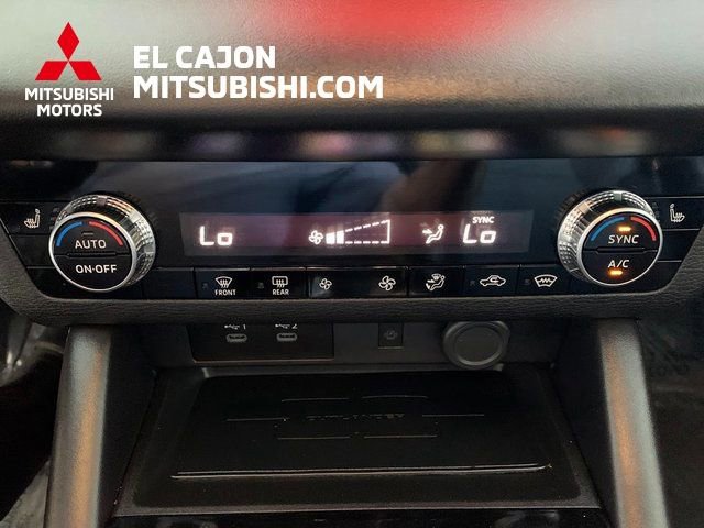 Used 2025 Mitsubishi Outlander Trail Edition image 16