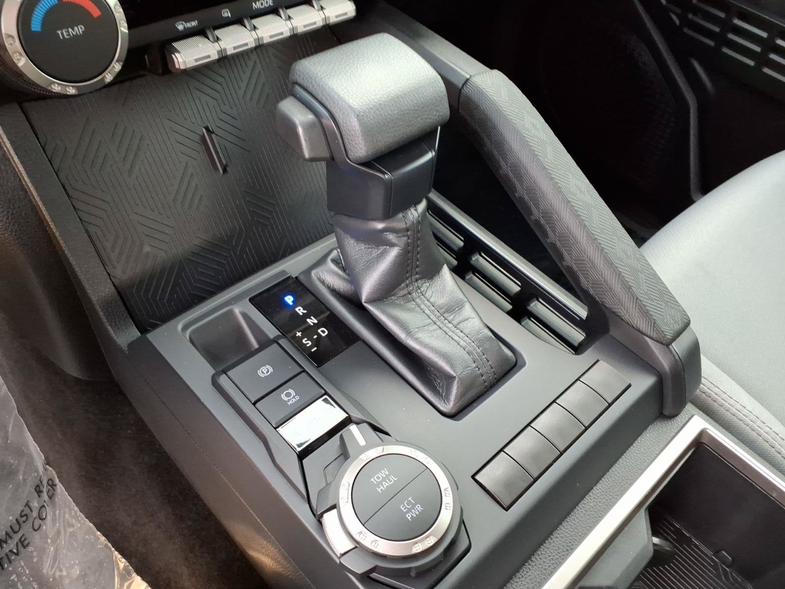Certified 2025 Toyota Tacoma SR5 AWD/4WD image 19