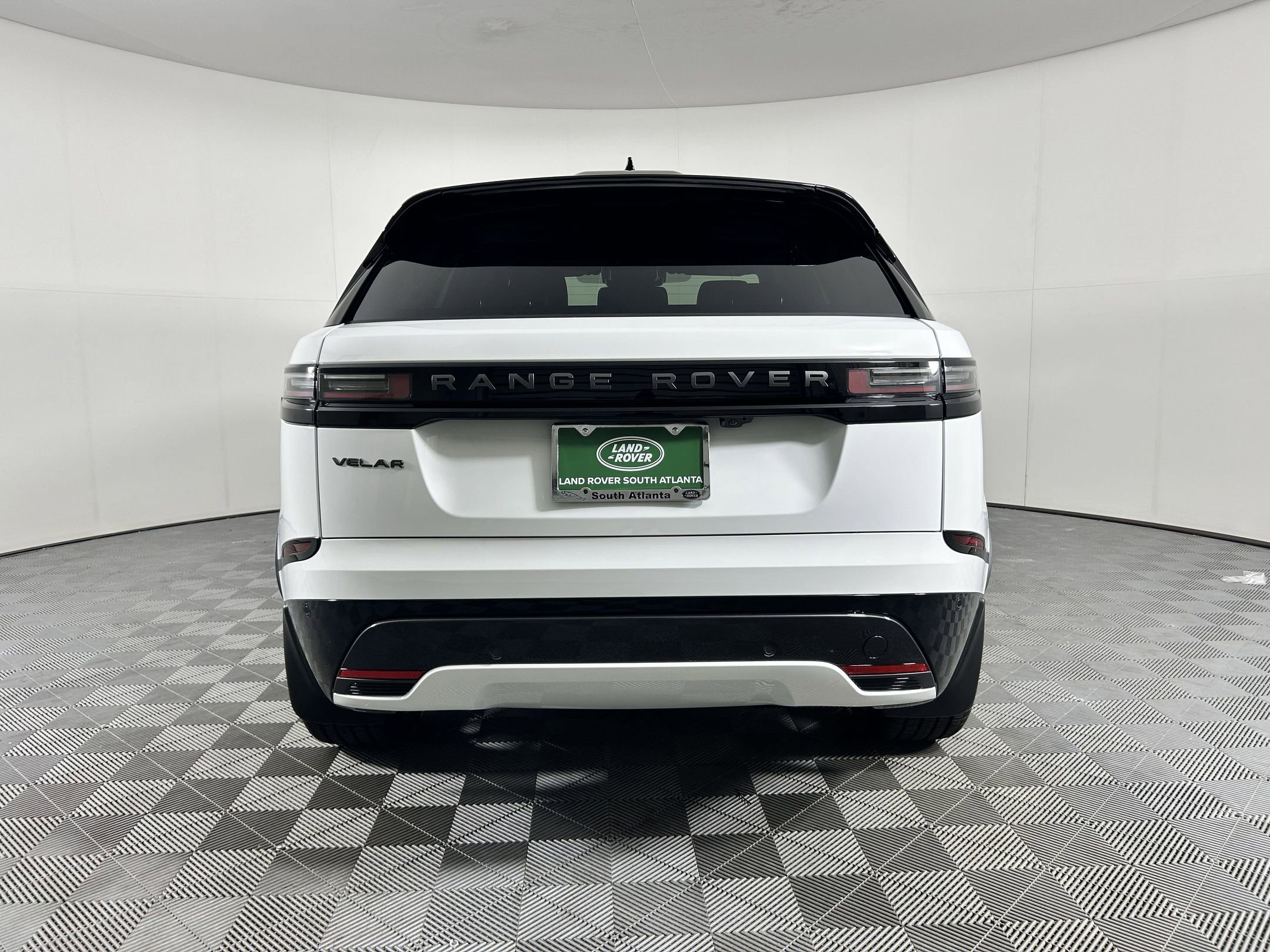 New 2026 Land Rover Range Rover Velar Dynamic SE image 8