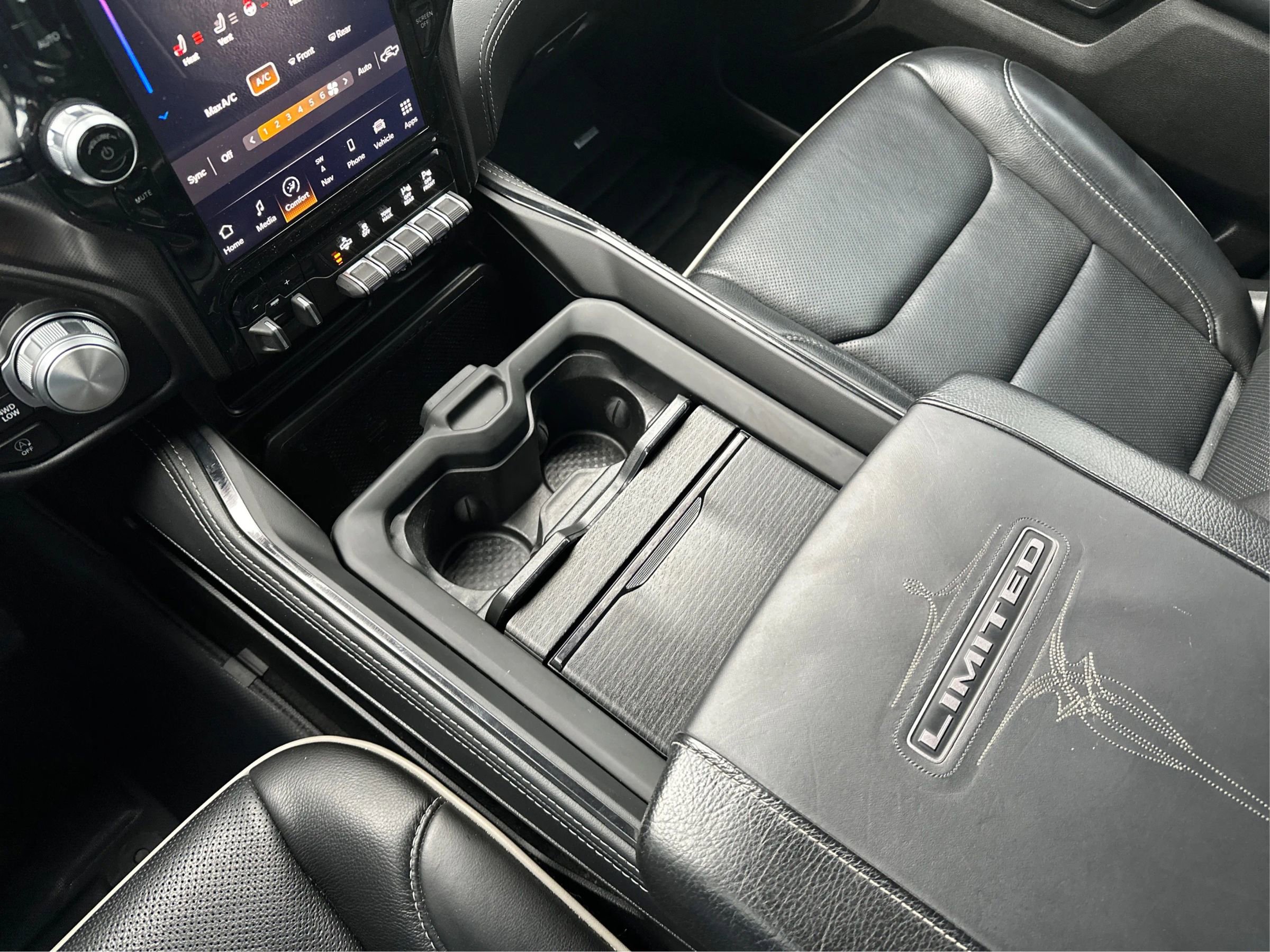 Used 2023 RAM 1500 Limited AWD/4WD image 16