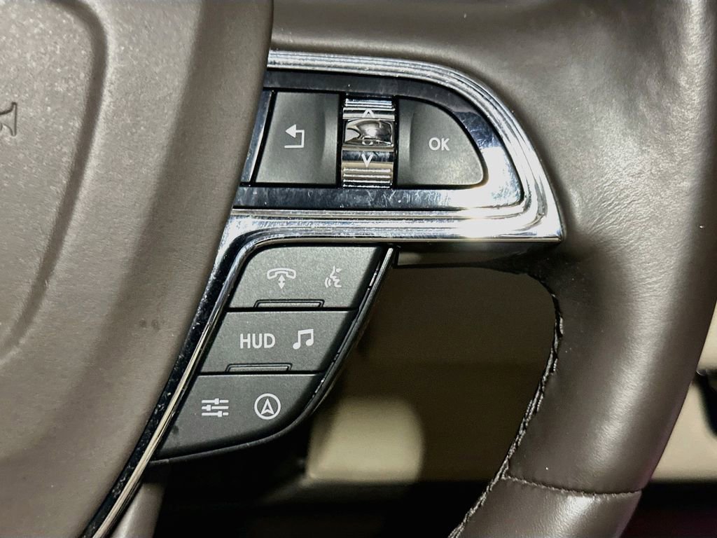 Used 2022 Lincoln Navigator L Reserve w/ Monochromatic Package image 33