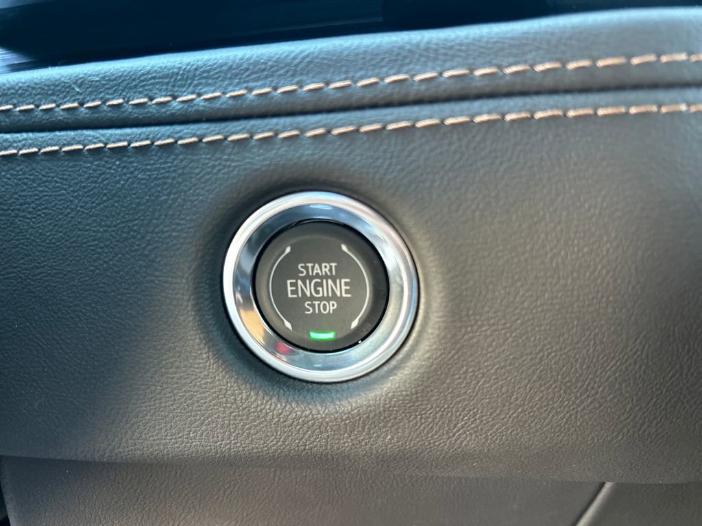 New 2026 Cadillac Escalade ESV Luxury image 30