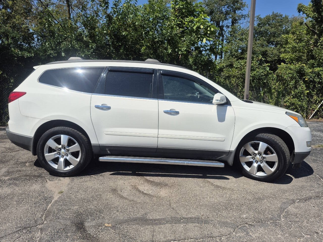 Used 2012 Chevrolet Traverse LT w/ All-Star Edition AWD/4WD image 15
