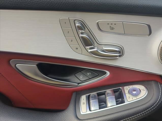 Used 2021 Mercedes-Benz GLC 300 image 10