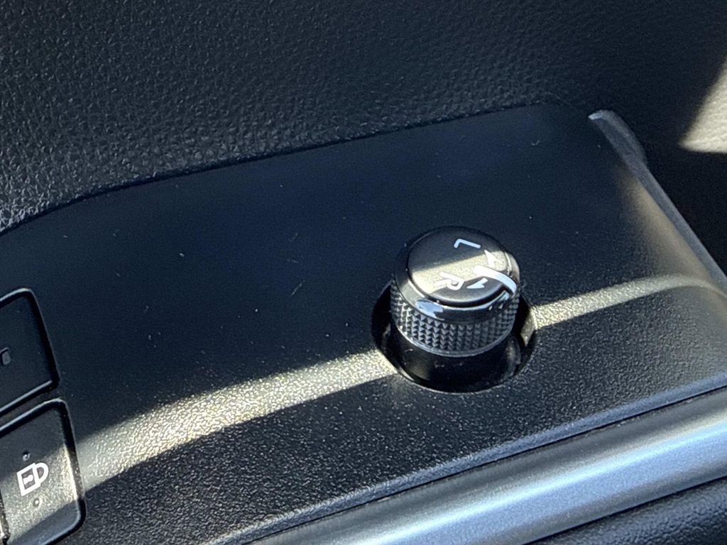 Used 2022 Toyota Highlander XSE image 25