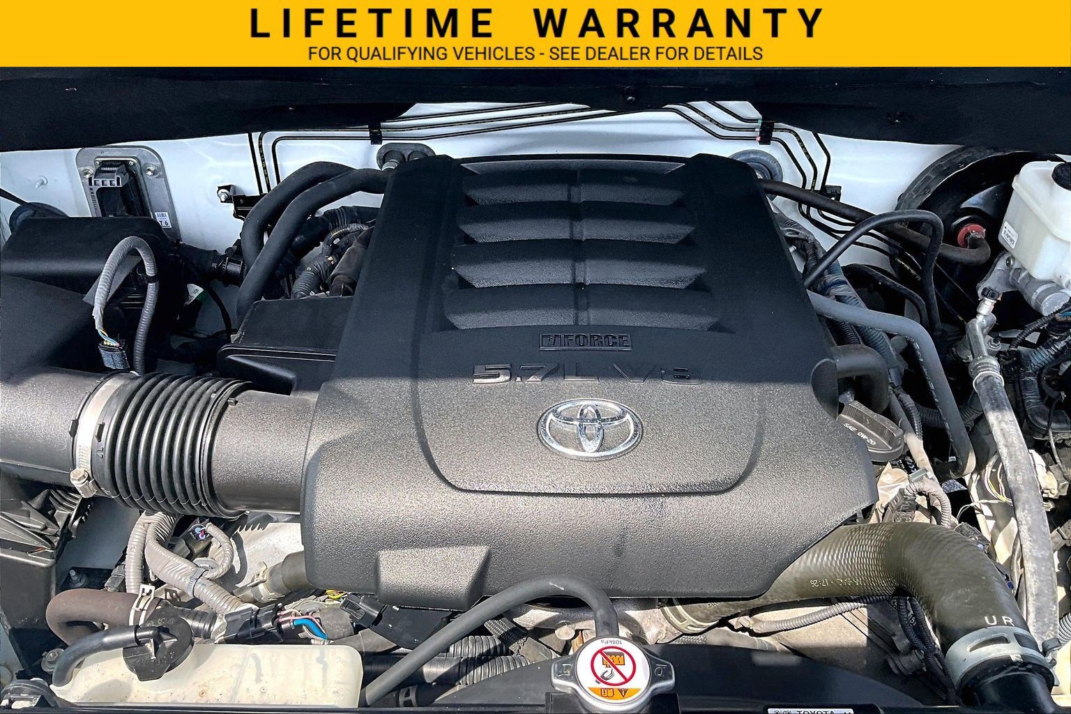 Used 2020 Toyota Tundra SR5 w/ SR5 Convenience Package AWD/4WD image 10