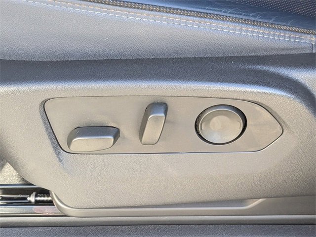 Used 2023 Chevrolet Silverado 1500 High Country image 21