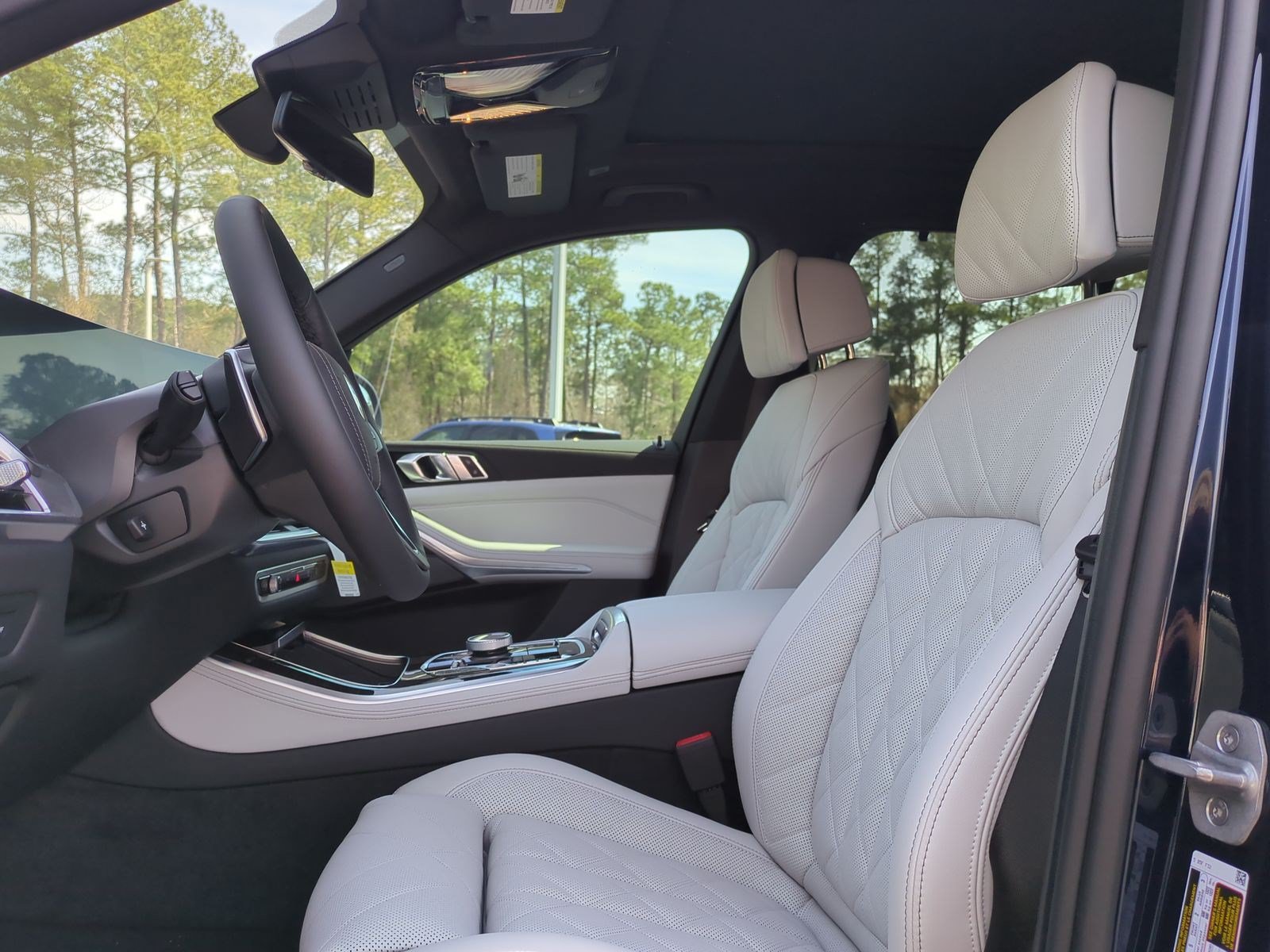 New 2026 BMW X5 M60i AWD/4WD image 15