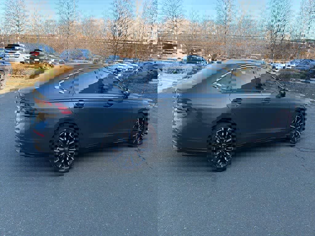 Used 2024 Honda Accord Touring image 13