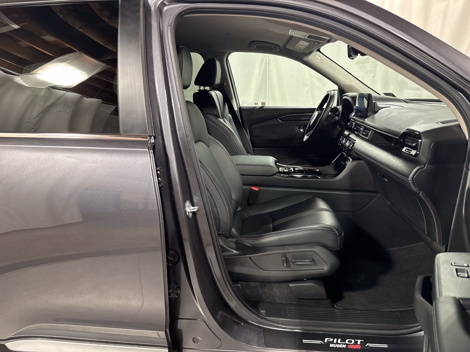 Used 2025 Honda Pilot EX-L image 15