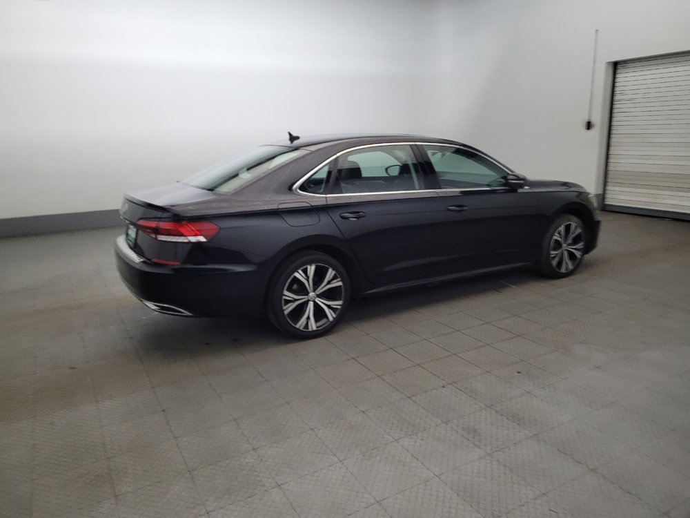 Used 2022 Volkswagen Passat 2.0T SE image 10